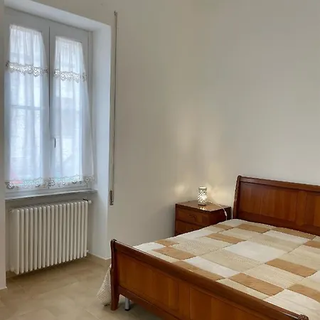 La Lanterna Del Sasso *