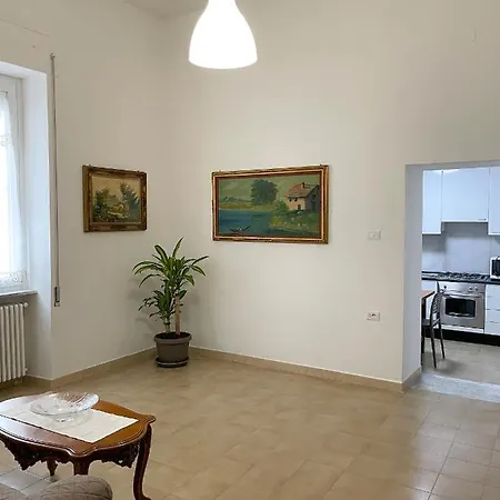 La Lanterna Del Sasso