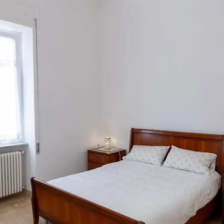 La Lanterna Del Sasso